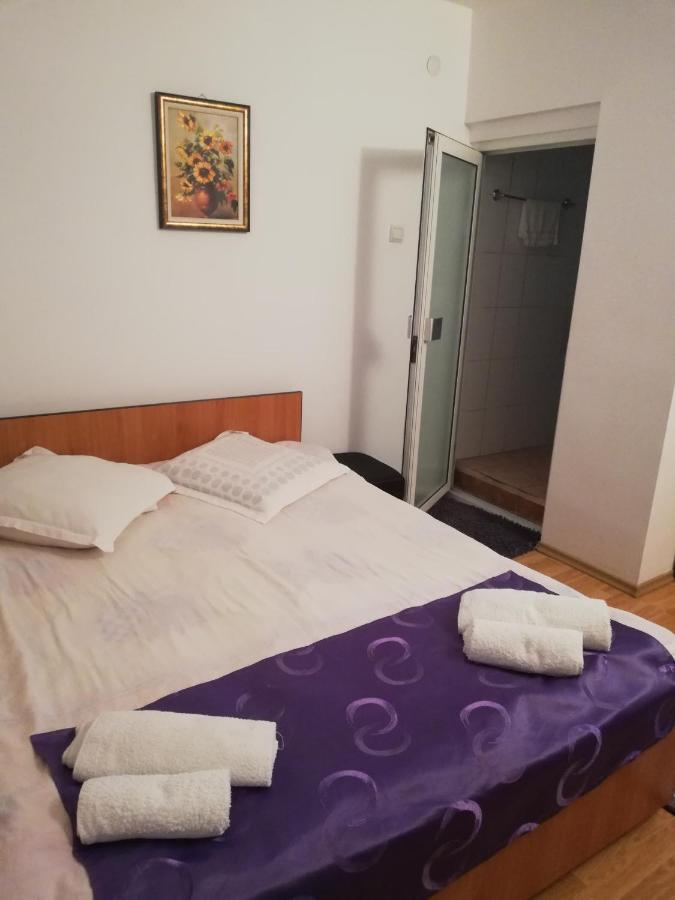 Pensiunea Broscuta Horezu Zewnętrze zdjęcie
