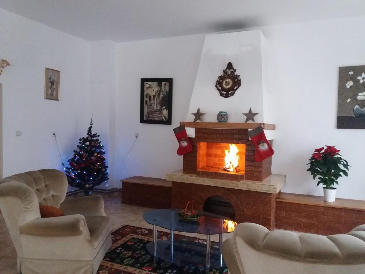 Pensiunea Broscuta Horezu Zewnętrze zdjęcie
